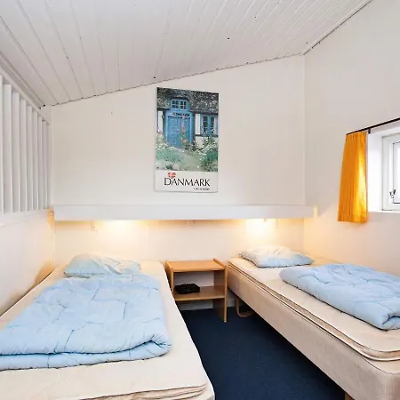Apartment Xcix *